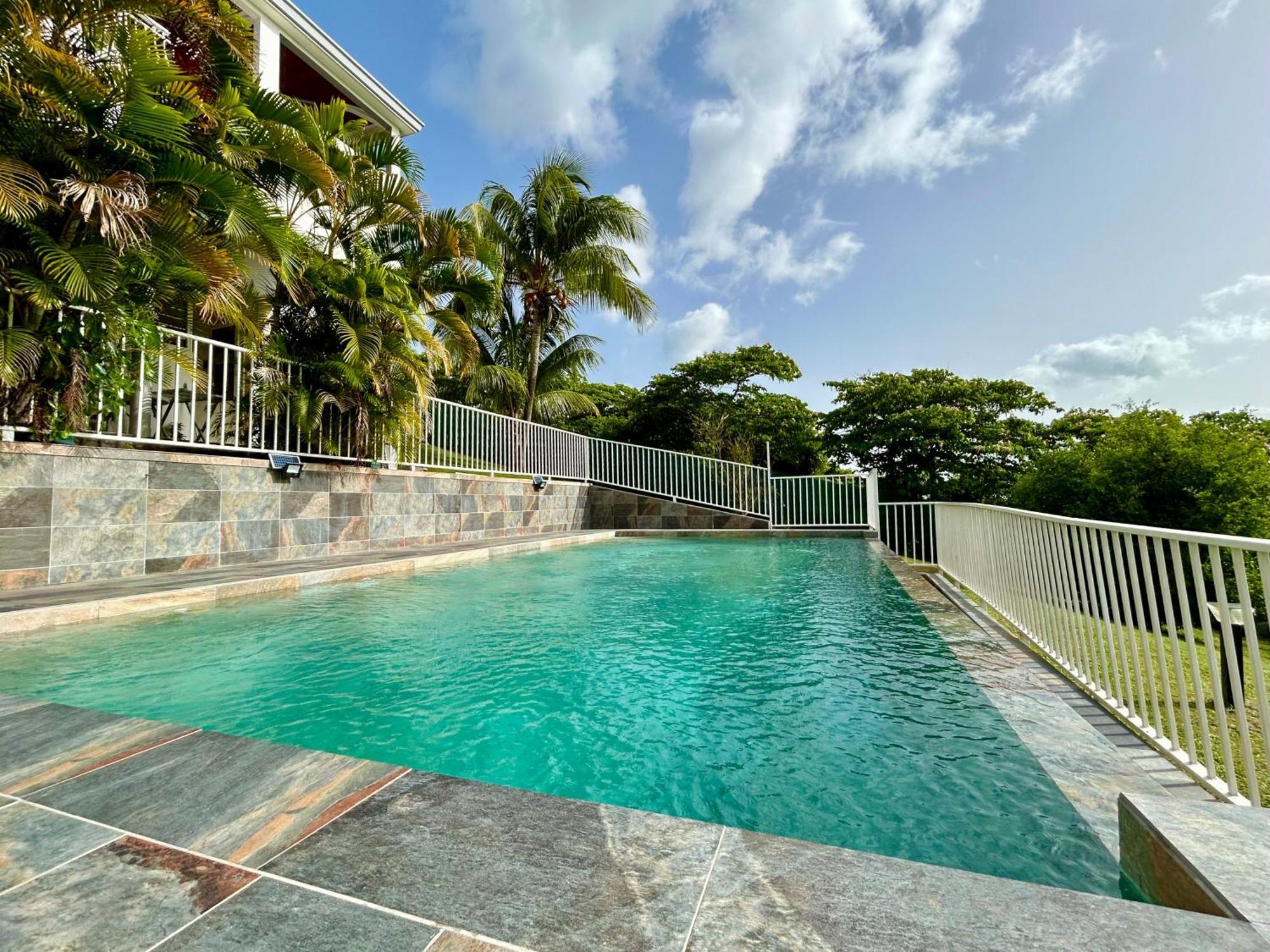 Bleu Soleil Apartment Le Morne-Vert Exterior photo
